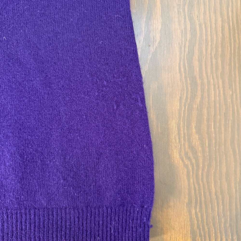 Bloomingdale’s Cashmere Turtleneck Sweater, XL - Picture 10 of 12